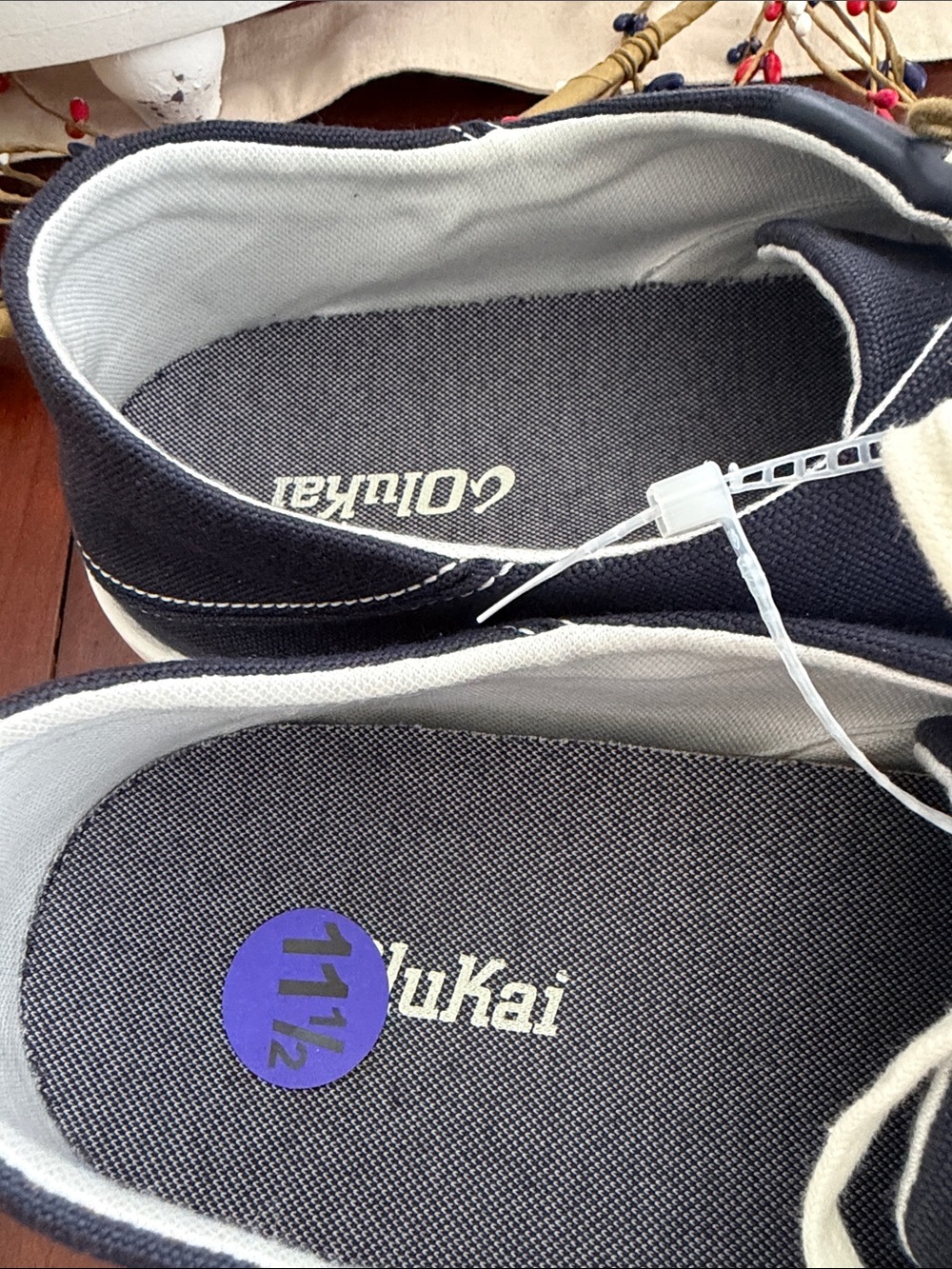 Olukai Tradewind Men's Navy Canvas Lace-Up Sneakers, Size 11.5, NWT - Picture 7 of 9